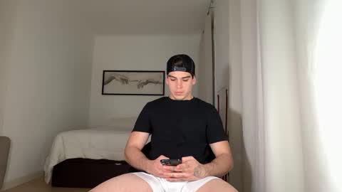 _aesthetic online show from March 3, 8:26 pm