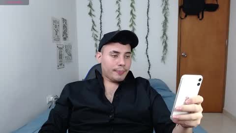 Alex online show from January 9, 3:01 am