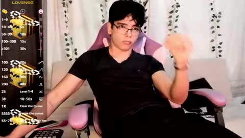 Snapshot of _an_drew18 chatting on September 30, 9:40 pm _an_drew18 online show from September 30, 9:40 pm