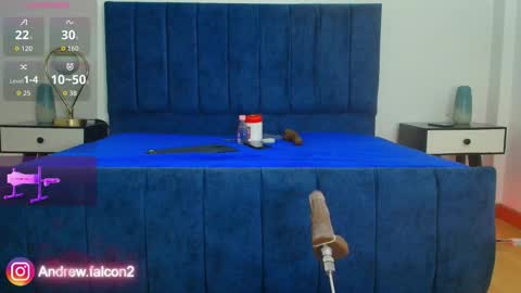 _andrewfalcon2 online show from November 25, 8:33 pm