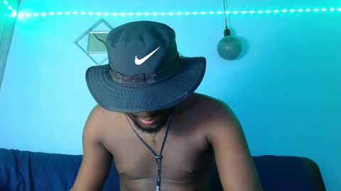 Andrew online show from April 10, 7:10 pm