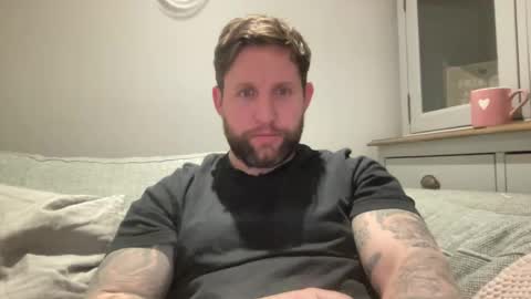 Snapshot of _british_hung_ chatting on January 9, 1:13 pm UK BigThick Cock online show from January 9, 1:13 pm