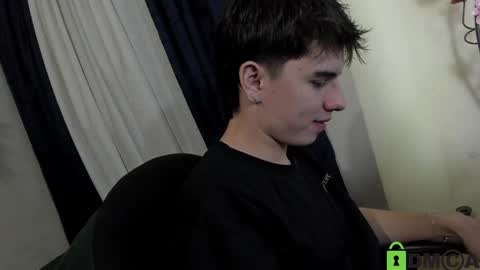 Snapshot of _broken_47 chatting on December 15, 6:07 am FELIPE CAMACHO dont forget to support me with a little hand up online show from December 15, 6:07 am