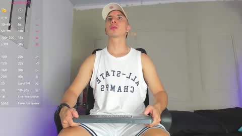 Snapshot of _bruno_bs chatting on February 23, 8:09 pm BRUNO online show from February 23, 8:09 pm