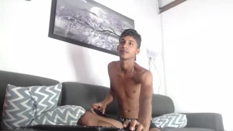 DAMIAN online show from January 8, 12:15 pm