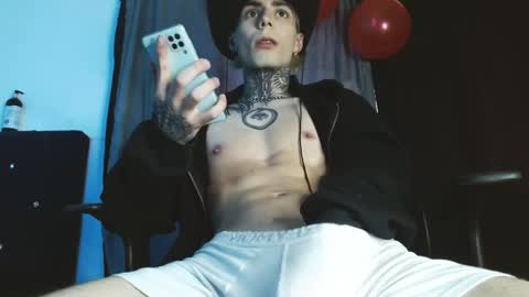 Nate Evans 50 OF online show from February 14, 7:31 pm