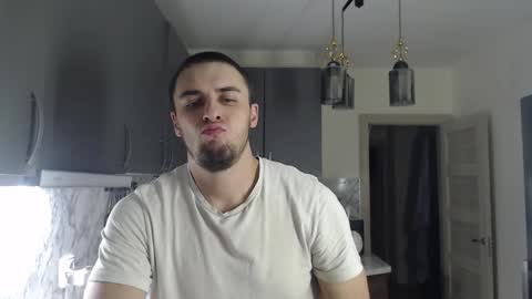 Snapshot of _joni_new_ chatting on December 19, 3:07 am Joni online show from December 19, 3:07 am