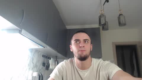 Snapshot of _joni_new_ chatting on December 16, 5:54 pm Joni online show from December 16, 5:54 pm