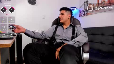 _juanes__ online show from October 21, 9:28 pm