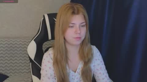  Roxy  online show from September 26, 5:32 pm