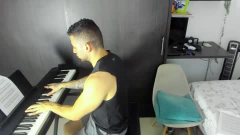 logan online show from May 26, 12:39 am