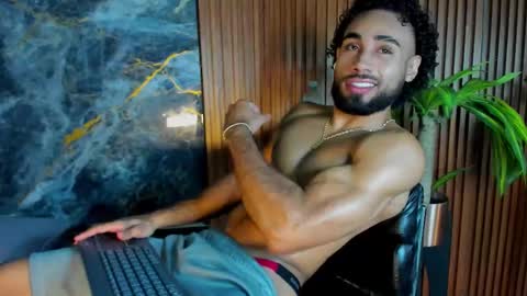 _luca_flame online show from October 10, 3:11 am