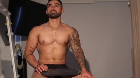 soy mike online show from December 9, 4:07 pm