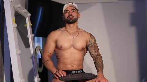 soy mike online show from December 12, 3:05 pm