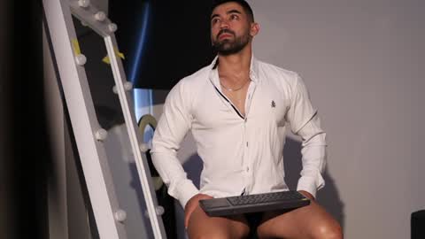 soy mike online show from December 6, 12:38 pm