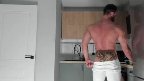 _miles19 online show from June 3, 11:45 am