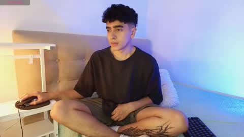 Nicolas online show from October 26, 4:58 am