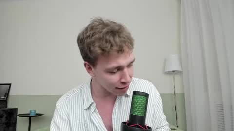 Henry online show from May 21, 1:26 pm