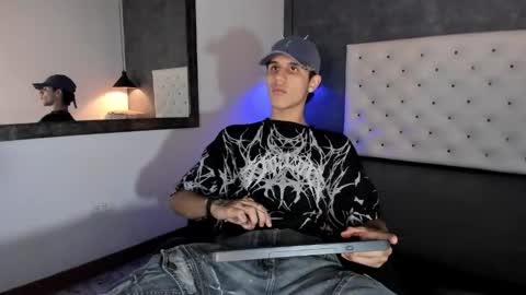 wav online show from November 25, 7:21 am