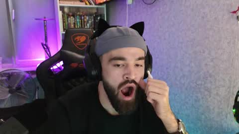 Ask me online show from October 11, 12:25 am