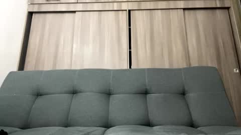 Juan Pablo-independent model online show from March 25, 3:10 am