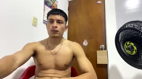 Juan Pablo-independent model online show from October 13, 9:43 pm