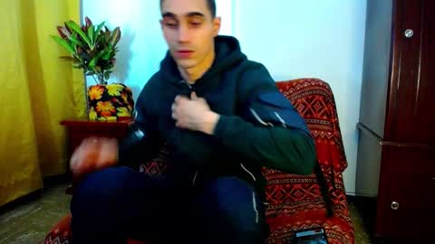 _skyleer_ online show from October 20, 1:20 am