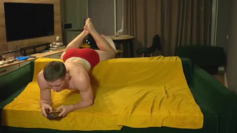 OLIVERERENMARCUSpvt is open online show from December 20, 3:02 am