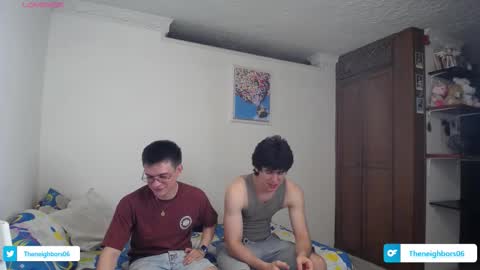 Snapshot of _the_neighbors chatting on September 15, 12:46 am Scot y Patrick online show from September 15, 12:46 am