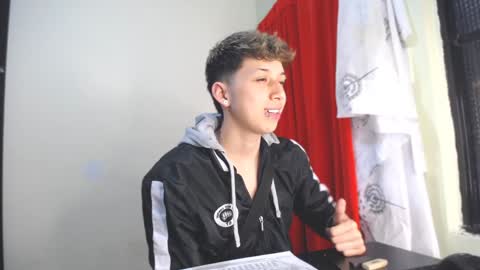 Thomas online show from January 12, 1:21 am