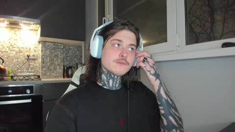 _torfin_ online show from January 2, 8:35 pm