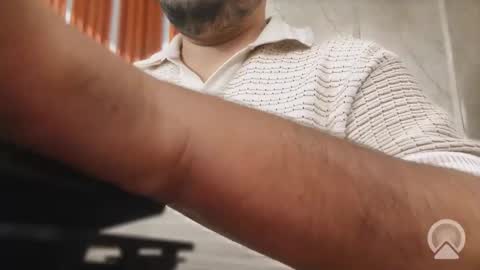 Sleepy owl online show from October 11, 8:18 am