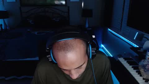 a4orce online show from March 8, 3:21 am