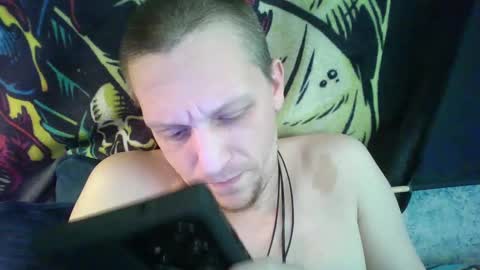 Snapshot of a_bored_dragon chatting on March 11, 7:47 pm A Bored Dragon online show from March 11, 7:47 pm