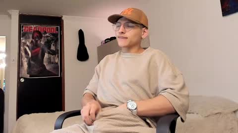 alejo online show from December 24, 6:44 am