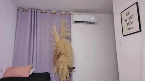 Axel online show from October 26, 2:46 am