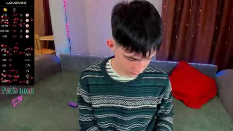 Aaron Bang online show from October 27, 12:24 am