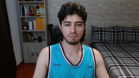 Aaron online show from November 14, 7:15 pm