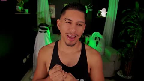 AARON  online show from October 10, 2:22 pm