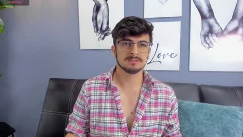 aaronfuentes7 online show from September 29, 5:31 pm