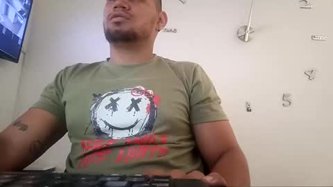Snapshot of aaronhunter__ chatting on December 28, 7:01 pm ig aaron hunter123 online show from December 28, 7:01 pm