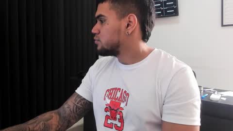 ig aaron hunter123 online show from February 18, 3:53 pm