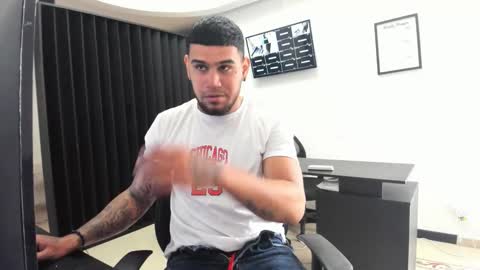 ig aaron hunter123 online show from March 24, 5:07 pm