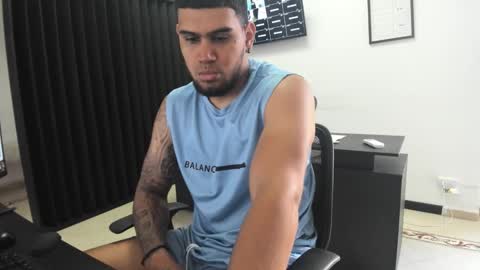 ig aaron hunter123 online show from March 26, 6:34 pm