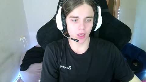 abbysal_blade online show from October 16, 7:27 am