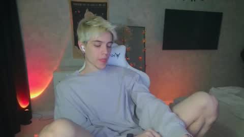 Nick online show from October 17, 1:37 pm