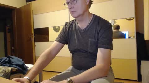 ach471 online show from December 10, 7:05 am