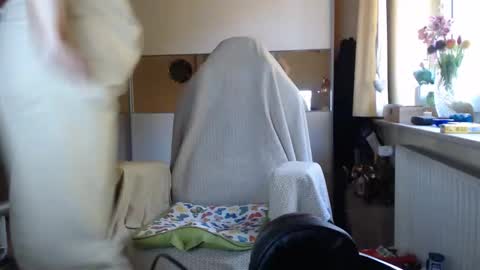 ach471 online show from October 18, 6:40 am