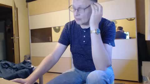 ach471 online show from December 19, 8:02 am