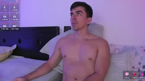 centric independent model   online show from October 14, 12:23 pm